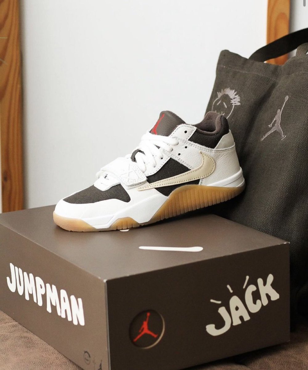 Online Raffle via SNKR Room 🏜️ Travis Scott x Jordan Jumpman Jack => bit.ly/3GvqpAA