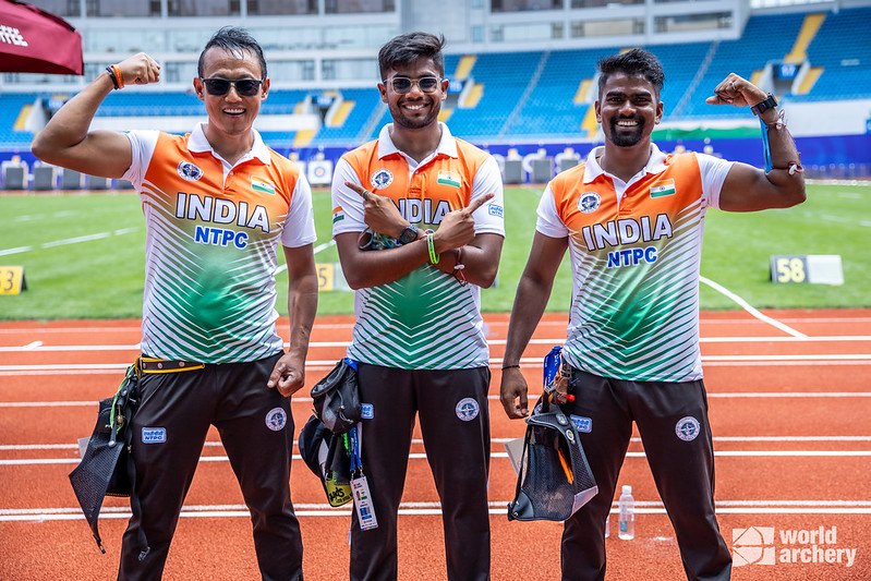 This is HUGE folks 🔥🔥🔥 India win GOLD medal in Recurve Men's Team event at Archery World Cup in Shanghai. Trio of Dhiraj, Tarundeep & Pravin did it in style BEATING powerhouse South Korea 5-1 in Final. PS: Recurve is Olympic event. 📸 @worldarchery #ArcheryWorldCup
