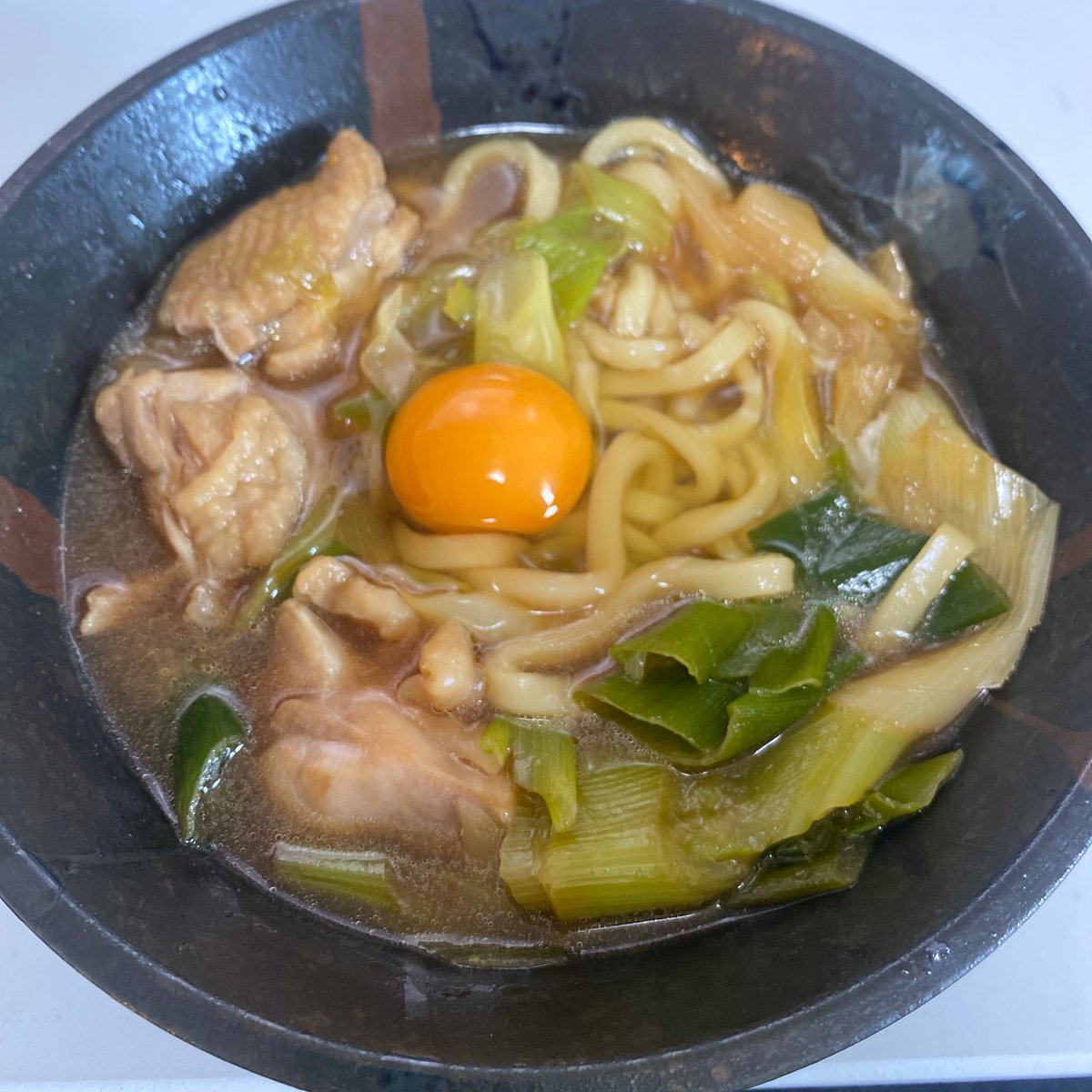 一皿でバランスの良い食事！鶏すきうどんの完成じゃ！！