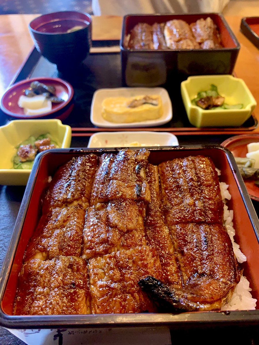 鰻重❣️東山物産にて❣️上重、ご飯少なめ❣️タレ自由（三重県志摩市）❣️久々のご褒美ランチ❣️😊