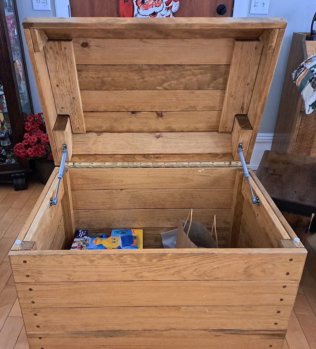 DIY a box for groceries with hydraulic gas strut lift support.
vadania.com/product-catego…

#vadania #hardwaretools #cabinethardware #homedecor #housedesign #homedesign #kitchendecor #kitchendesign #remodeling #woodworking #woodwork #woodworktools #lifeidea #lifetip #diy