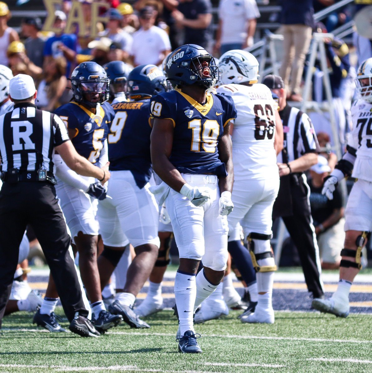 BREAKING: Toledo standout linebacker Dallas Gant is signing with the Minnesota #Vikings, his agent Joe and Nick Linta of @JLSports3 tell @_MLFootball.