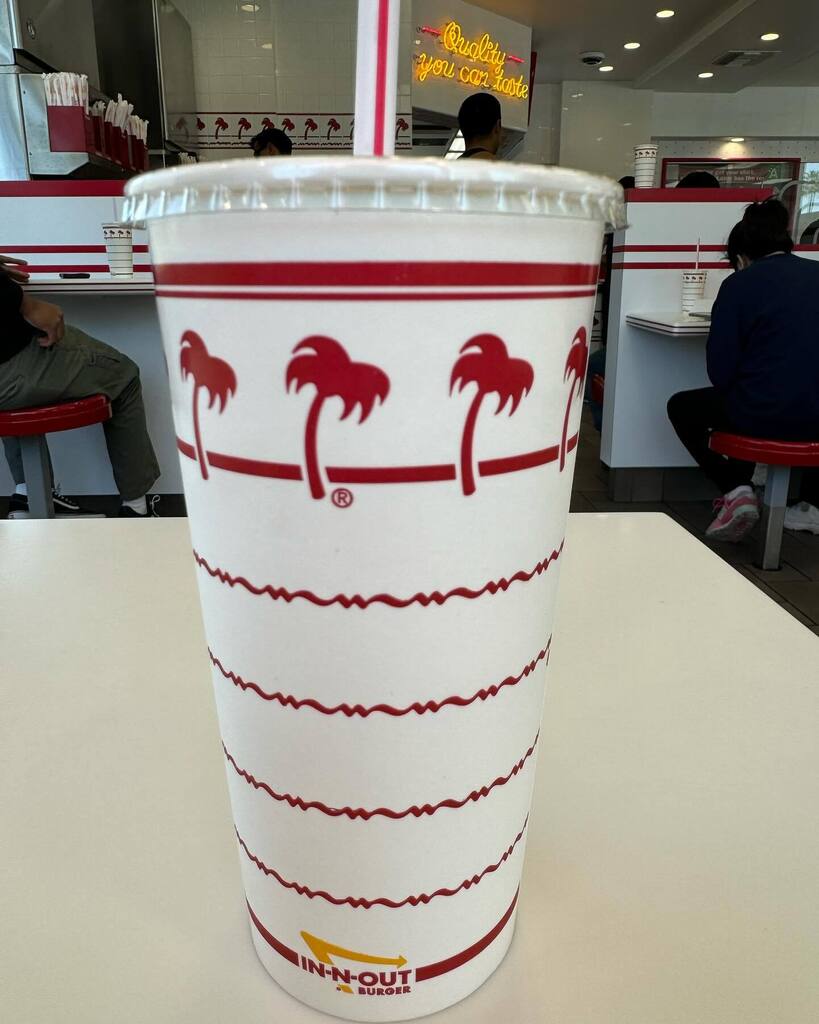 Back in SoCal and time for a quick lunch. Quality you can taste. #SoCal #InNOut #burgers