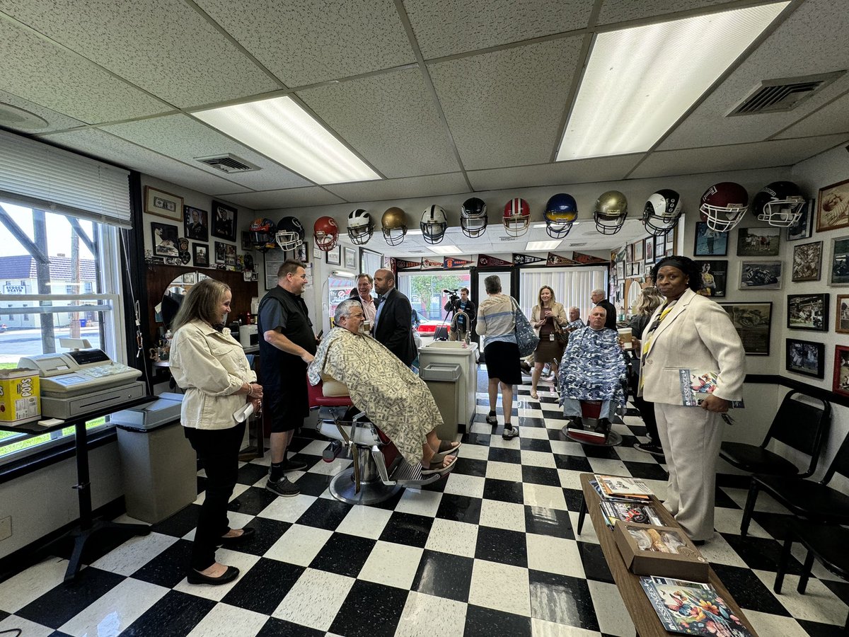 Small Business Week was celebrated this week in New Cumberland. I was glad to be there with DCED Sec Siger to show off what NC has to offer. We visited the West Shore Theatre, Hanna’s Ice Cream & Semoff’s barber shop.