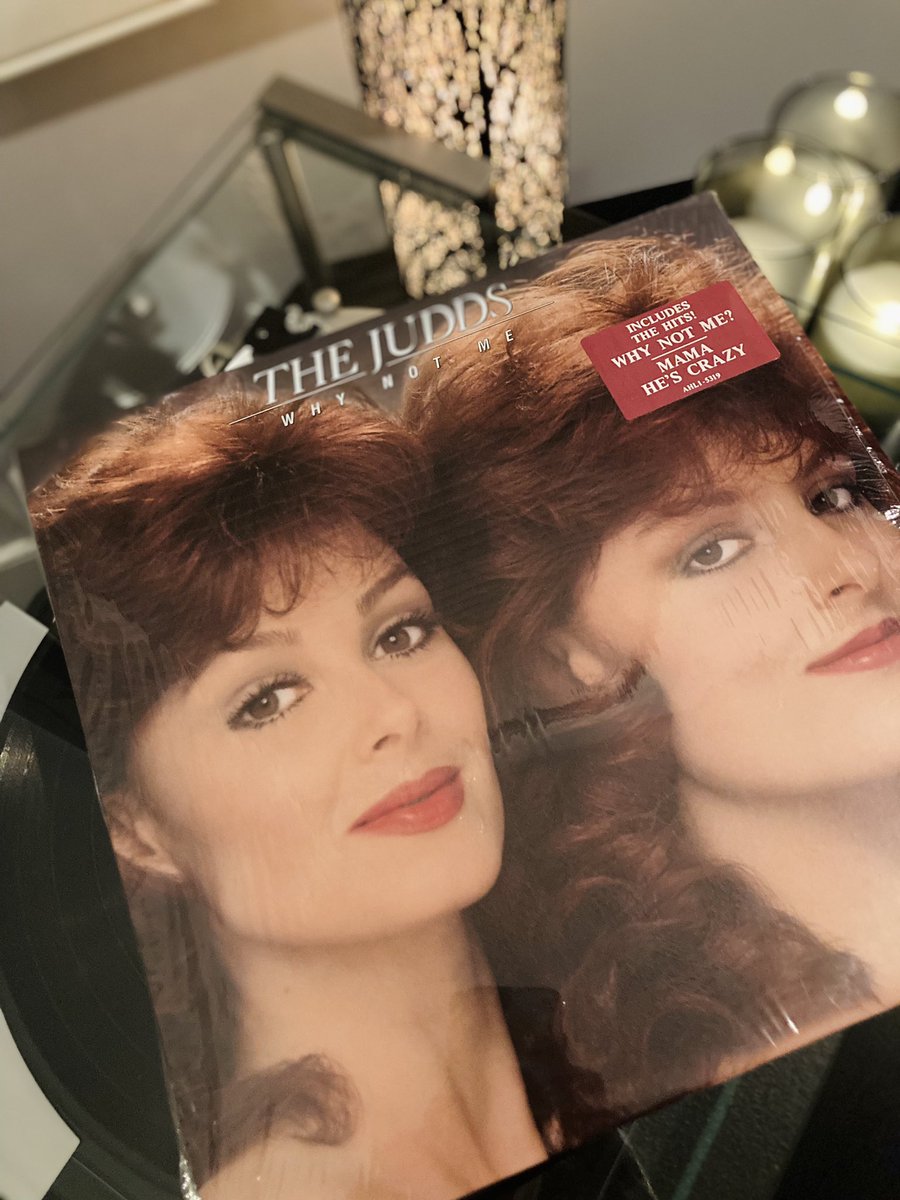 Against the wishes of many in my house, most #SaturdayNights consist of this for me… Reminds me of my youth, grandparents and endless trips to #Saskatchewan 🌅 #TheJudds #LoveIsAlive #GirlsNightOut #WhyNotMe #ClassicCountry