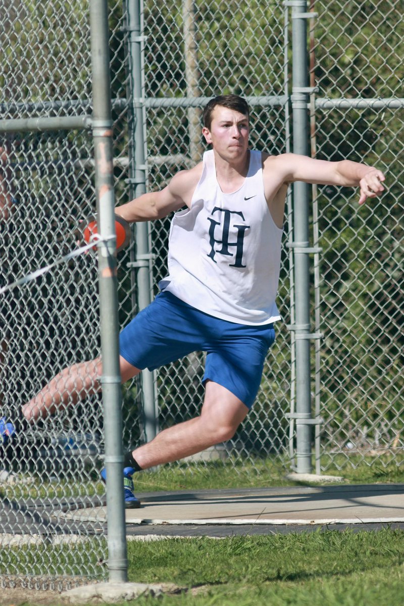 South Coast League Discus Champion 🥇Adam Klinge qualified for a tough and deep field in the D1 prelims at @THHSMustangs Saturday May the 4th be with you! @PrepCalTrack @MilesplitCA @ocvarsity @OCSportsZone @ocvarsityguy @SteveFryer @CIFSS @THHSAthletics