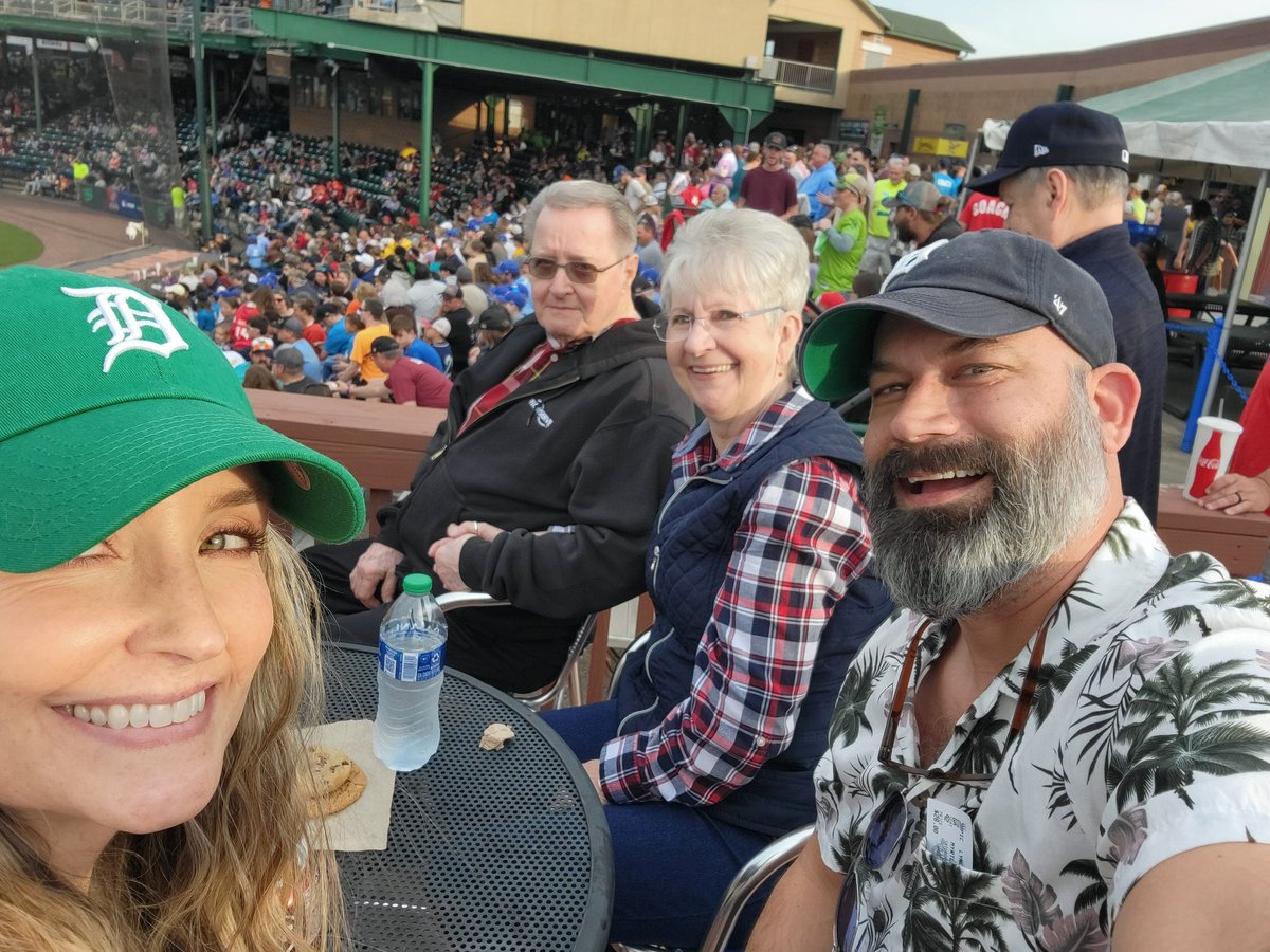 davidjnelles's tweet image. #flowserve family night at #lynhillcats baseball game.  Lynchburg beat Myrtle Beach 2-3.