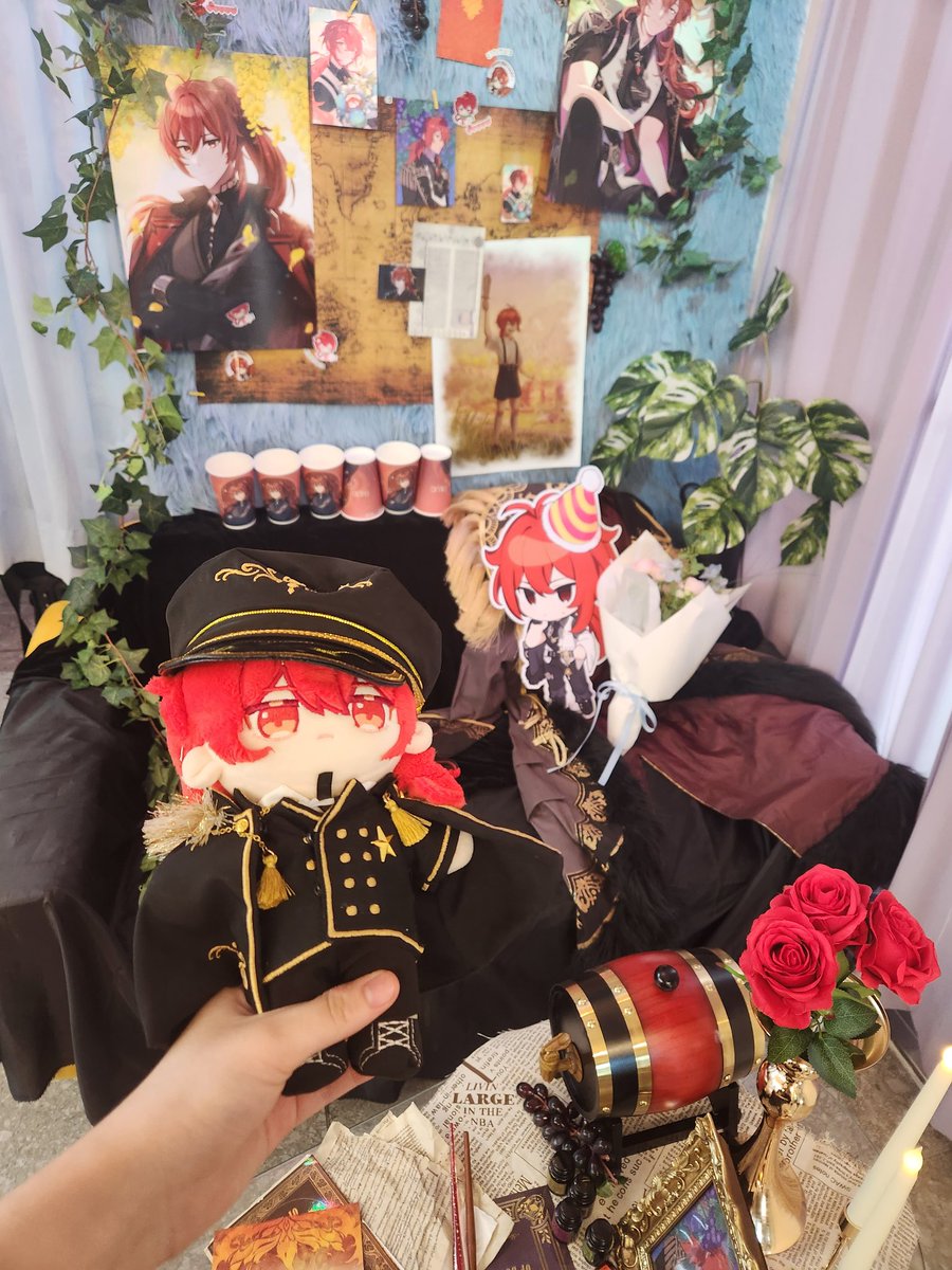 #어르신_생일엔_외출금지입니다

솜깅이랑 같이 방문했습니다 스탭분들도 너무 친절하시고 음료도 맛있었어요
내부도 너무 잘 꾸며져있었구 이벤트도 너무 재밌었습니다
내년에 열린다면 협력진으로 참가하고 싶어요!
열어주셔서 너무 감사합니다!
주최자분 스텝분들의 들숨과 날숨에 부가 가득하시길