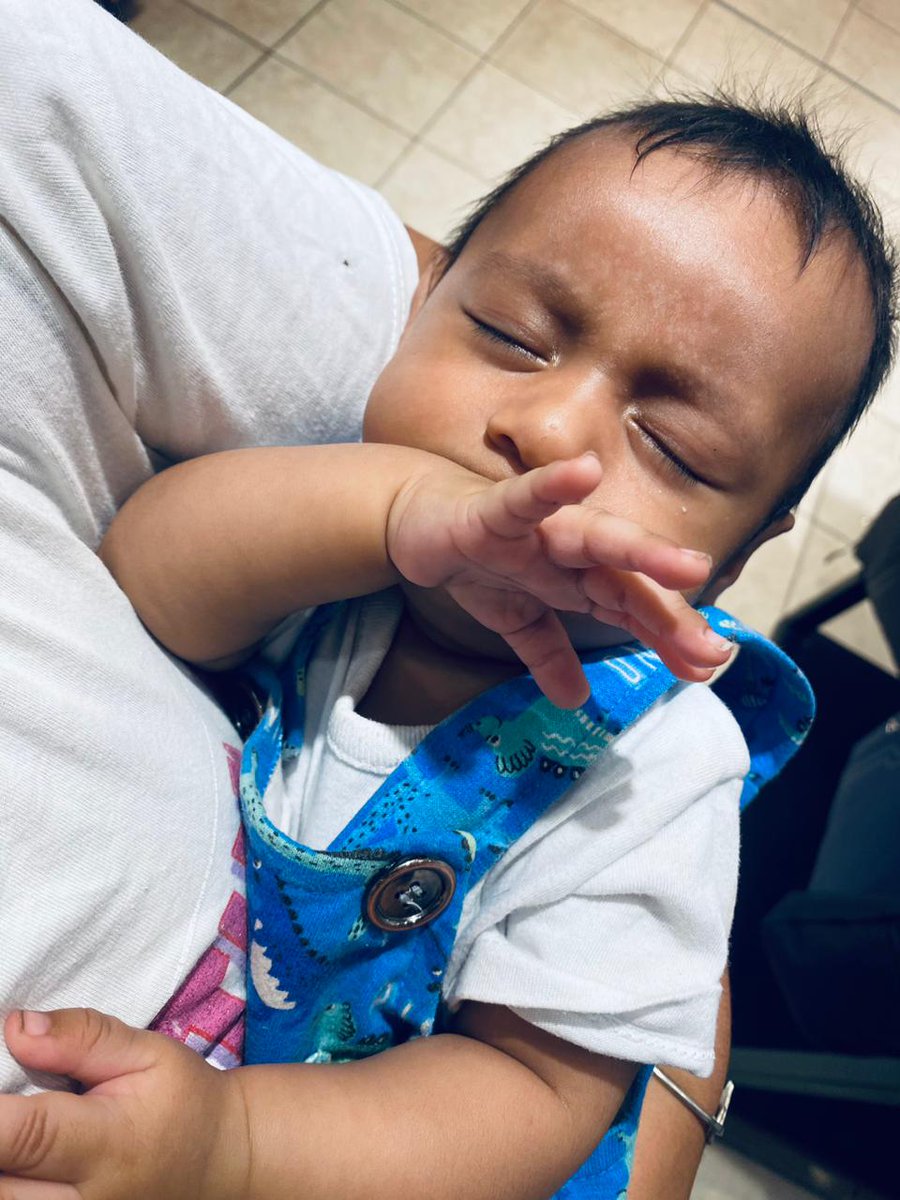 estradasol_'s tweet photo. te voy agradecer todo los días de mí vida por a verme elegido como 🤍tu mamá🤍 https://t.co/vynq4jZvDJ