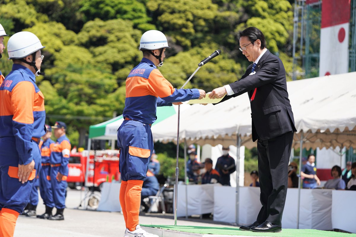 🚒―‣―‣―‣― 市川市消防団消防操法大会 　　　　　―‣―‣―‣―🚒 本日(4/28)、大野消防訓練場で 消防団消防操法大会が開催されました💨 迅速で正確なホース延長、 的確でスピード感のある放水など どれも見事な連携で行われていました！ 各分団の演技後 お互いに称え合っている姿が印象的でした✨