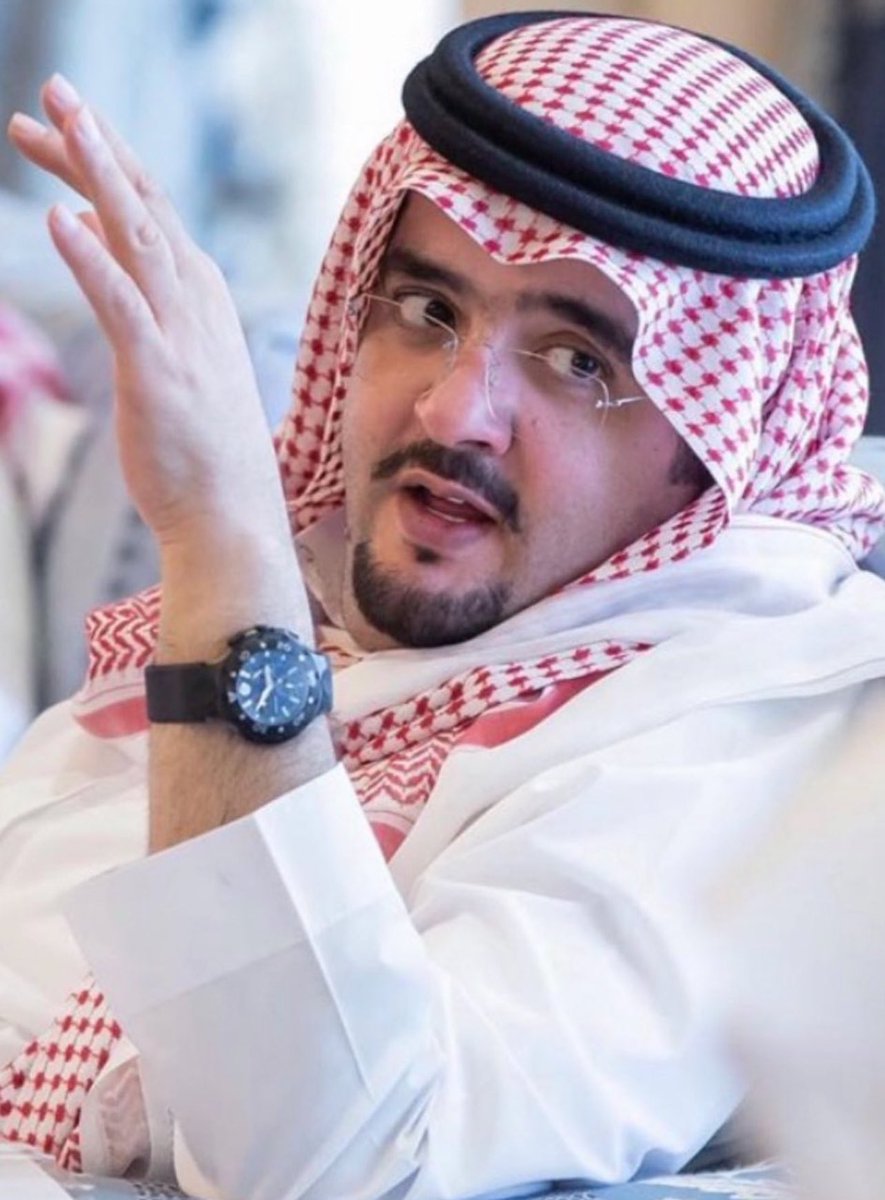 ابو تركي ماهو يقدر بـ الاثمان 
وفي كل موقف طيب ينشاف بدري

أجيه واخطي خاطره بعض الاحيان 
وازل .. وان زليت؟ ما طاح قدري 

واحتاج واهوجس واغطرف بالالحان
واليا درى ما والله يضيق . . صدري 

يخلص الشغله والى قلت يا بوتركي
من اللي خلص شغلتي قال مدري
..
الله يديم عزك ويحفظك
ويرفع قدرك