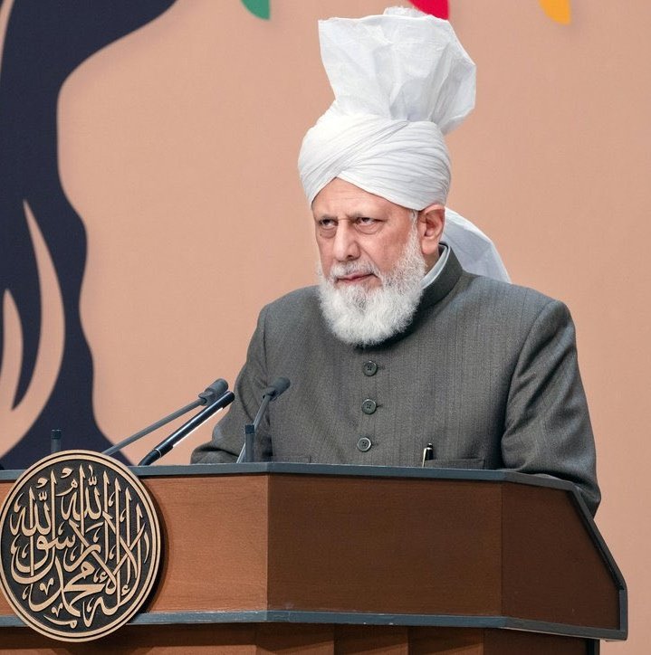 Khalifa Of Islam Says~ “It should be our objective, whilst remaining within the laws of the land, to continue to remind the government of the needs of the time.” #StopWW3