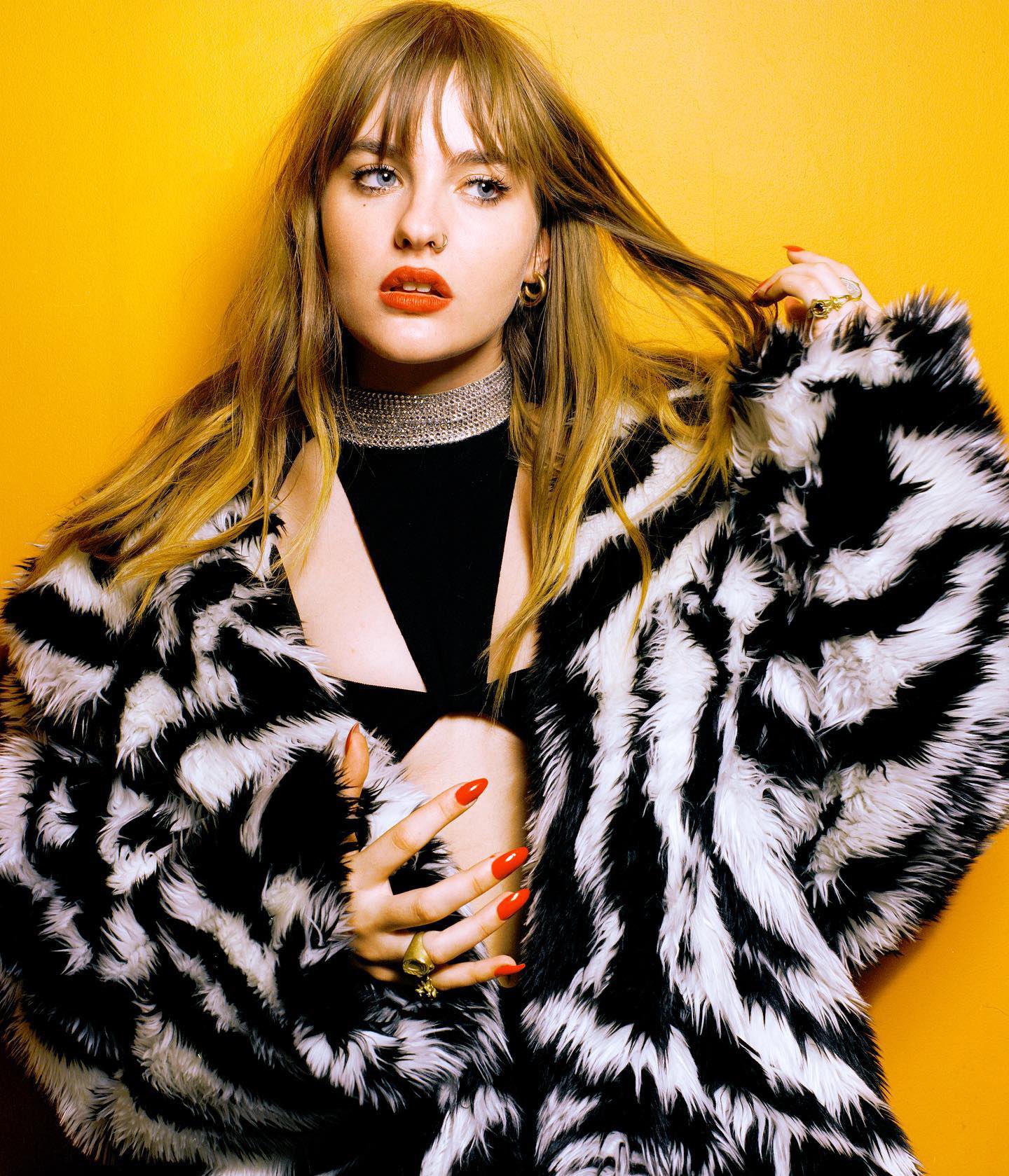 マネスキン ヴィクトリア・デ・アンジェリス 直筆サイン写真 ④ Maneskin マネスキン ヴィクトリア・デ・アンジェリス 直筆サイン写真 ④