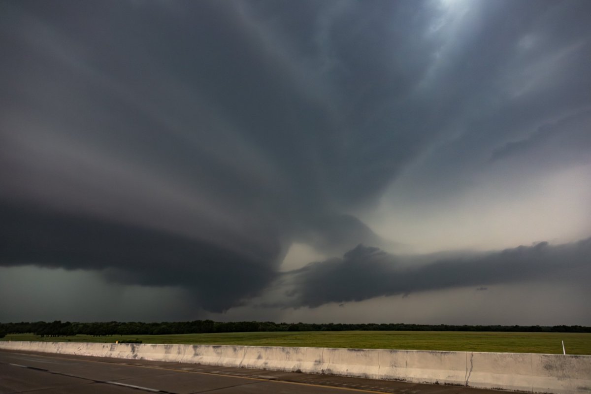 Some pretty incredible structure today on a HP supercell on I-44 south of Lawton! #okwx