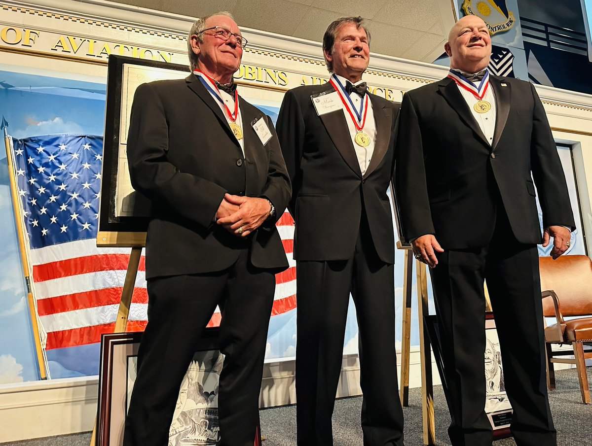 Honored to have been asked back as Master of Ceremonies at the Ga Aviation Hall of Fame 2024 enshrinement banquet @RobinsAFB_GA. Congrats to the inductees! #smilinweekendcam