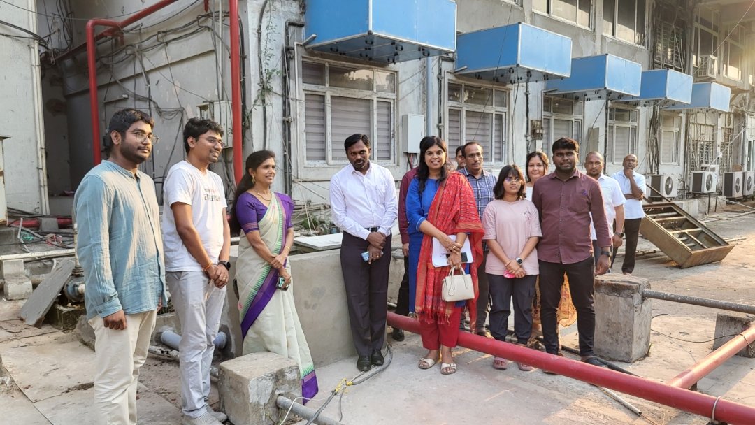 GHMC walking the talk and leading the way💧 #Ghmcheadoffice becoming Rainready. Thankyou @DRonaldRose garu @CommissionrGHMC for taking much interest in RWH and leading the way for other Govt buildings💧 Happy @rainwater_info to have collaborated with @GHMCOnline on this project