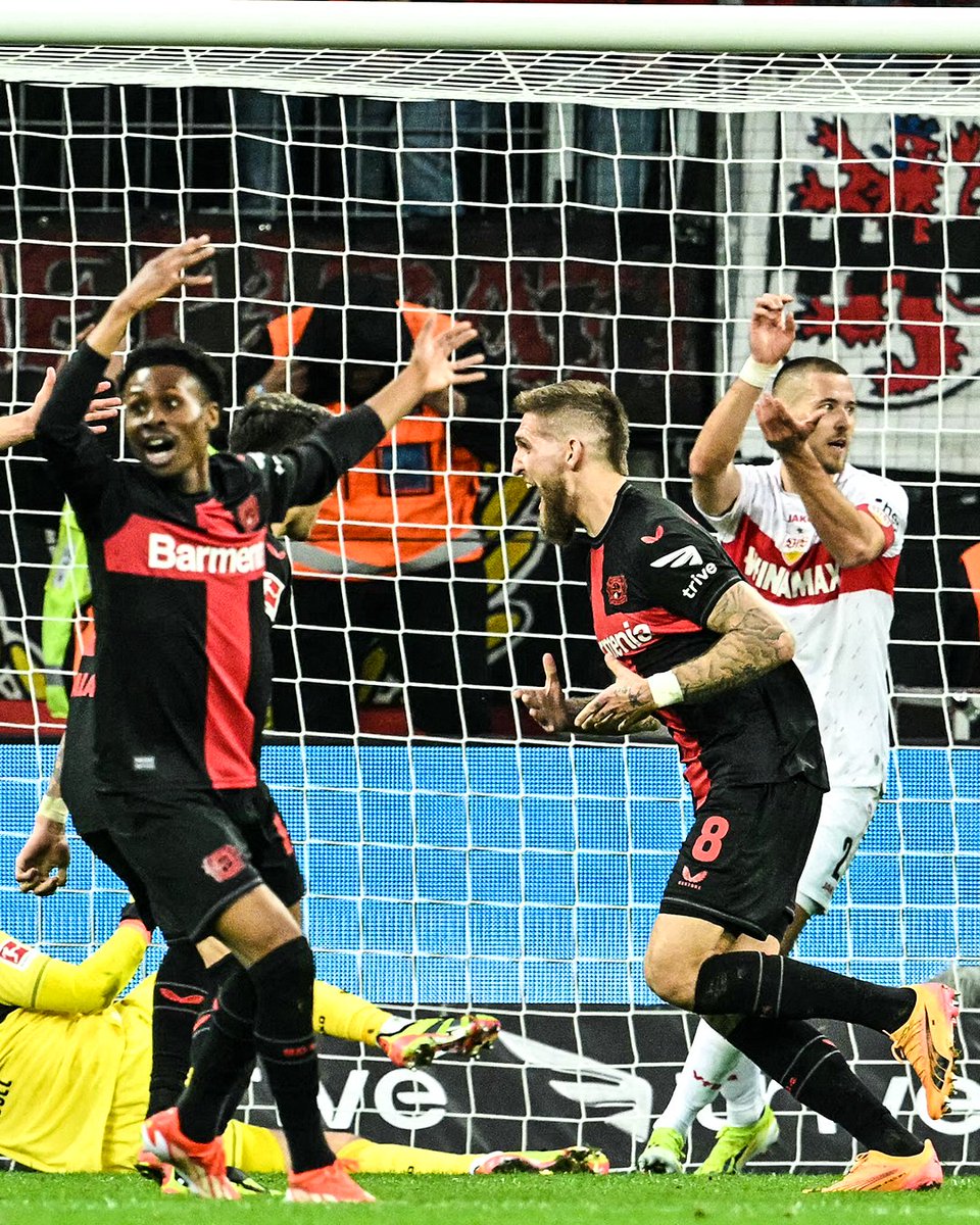 🚨Bayer Leverkusen keeps their unbeaten run record by equalising against Stuttgart at 96th minute 2-2🔵