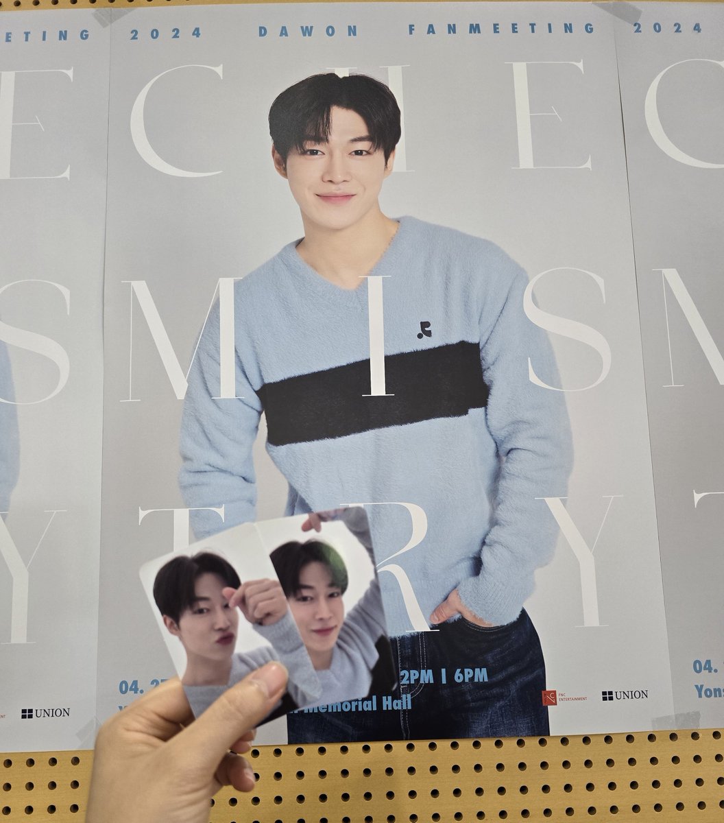 hiver89724's tweet photo. 꺄앙💓 https://t.co/Q5v4uIXaWl