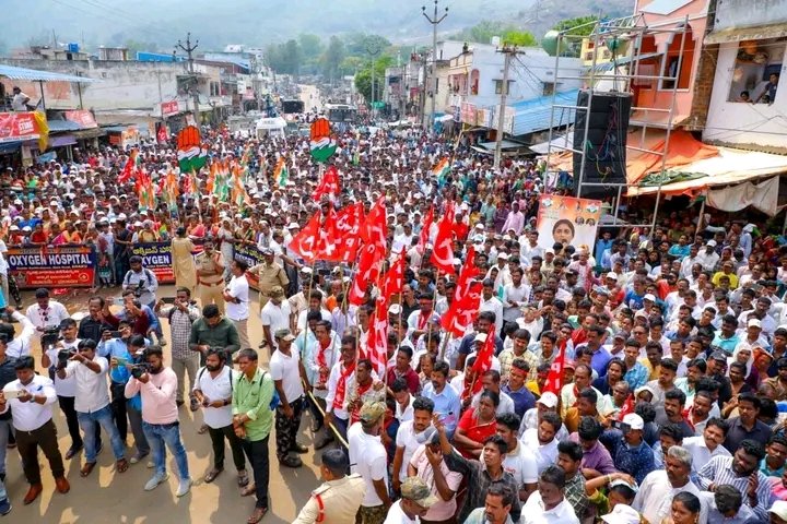 YS Sharmila APCC President addressed the people of Aaraku. #LokSabhaElections2024 #ByeByeJagan