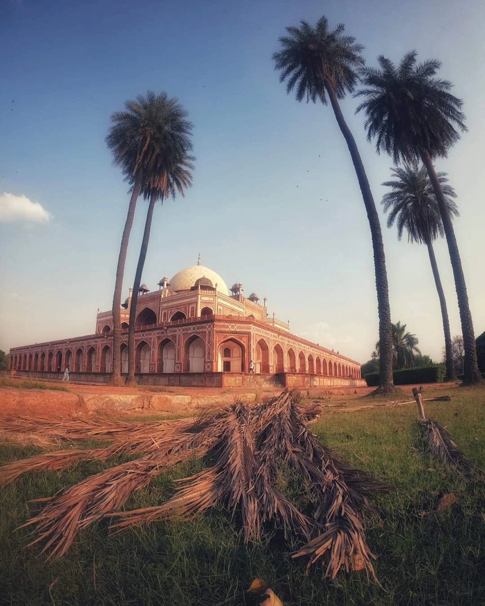 The potpurri called #Delhi. ❤️ #photography #photographer #PhotographyIsArt @SoDelhi @FujifilmX @FujifilmXIndia #SundayFunday
