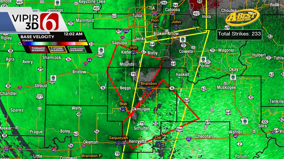 newson6wxguy's tweet photo. 12:05 AM: Tornado Warning in southern Tulsa County! A tornado could occur in Mounds moving NE. Kiefer to Glenpool, take shelter!
Also a Tornado Warning near Schulter in Okmulgee County moving NE. If you're in Morris, take shelter! #OKwx @NewsOn6 https://t.co/PLPOJrJFQ6