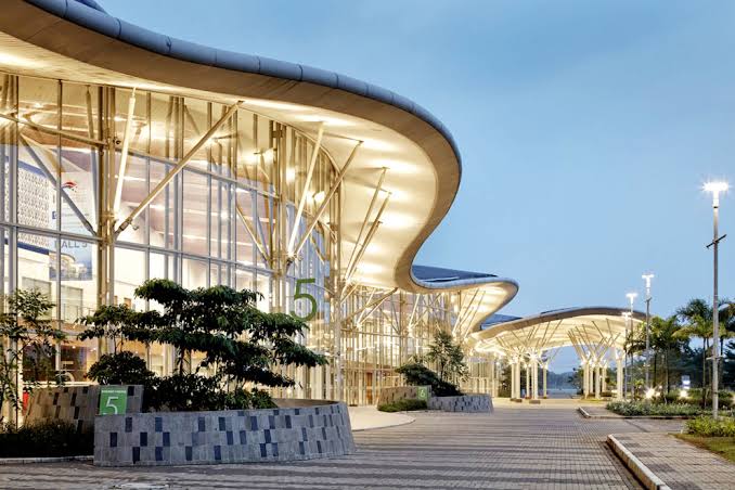 eo_desole's tweet image. ⠀⠀

⠀⠀𝐓𝐇𝐄 𝐌𝐎𝐍𝐒𝟕𝐄𝐑 𝐃𝐄𝐁𝐔𝐓 𝐂𝐎𝐍𝐂𝐄𝐑𝐓
⠀⠀𝐌𝐎𝐍𝐒𝟕𝐄𝐑 𝐎𝐔𝐓 𝐋𝐎𝐔𝐃!! 🎸
⠀⠀#MONS7EROUTLOUD 

⠀⠀📆   : Sunday, 28th April 2024
⠀⠀📍   : ICE BSD Hall 5, Tangerang
⠀⠀🕘   : 16.00 until ended (GMT+7)

⠀⠀ ⠀⠀