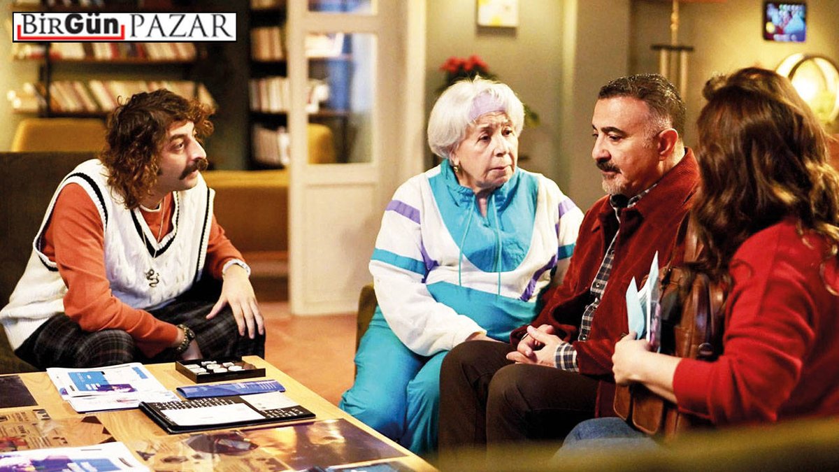 #BirGünPazar 

"Aziz Nesin gibi sanatçı bir daha gelmeyecek"

Sercan Meriç, Yönetmen Tolga Örnek'le konuştu
birgun.net/makale/yonetme…