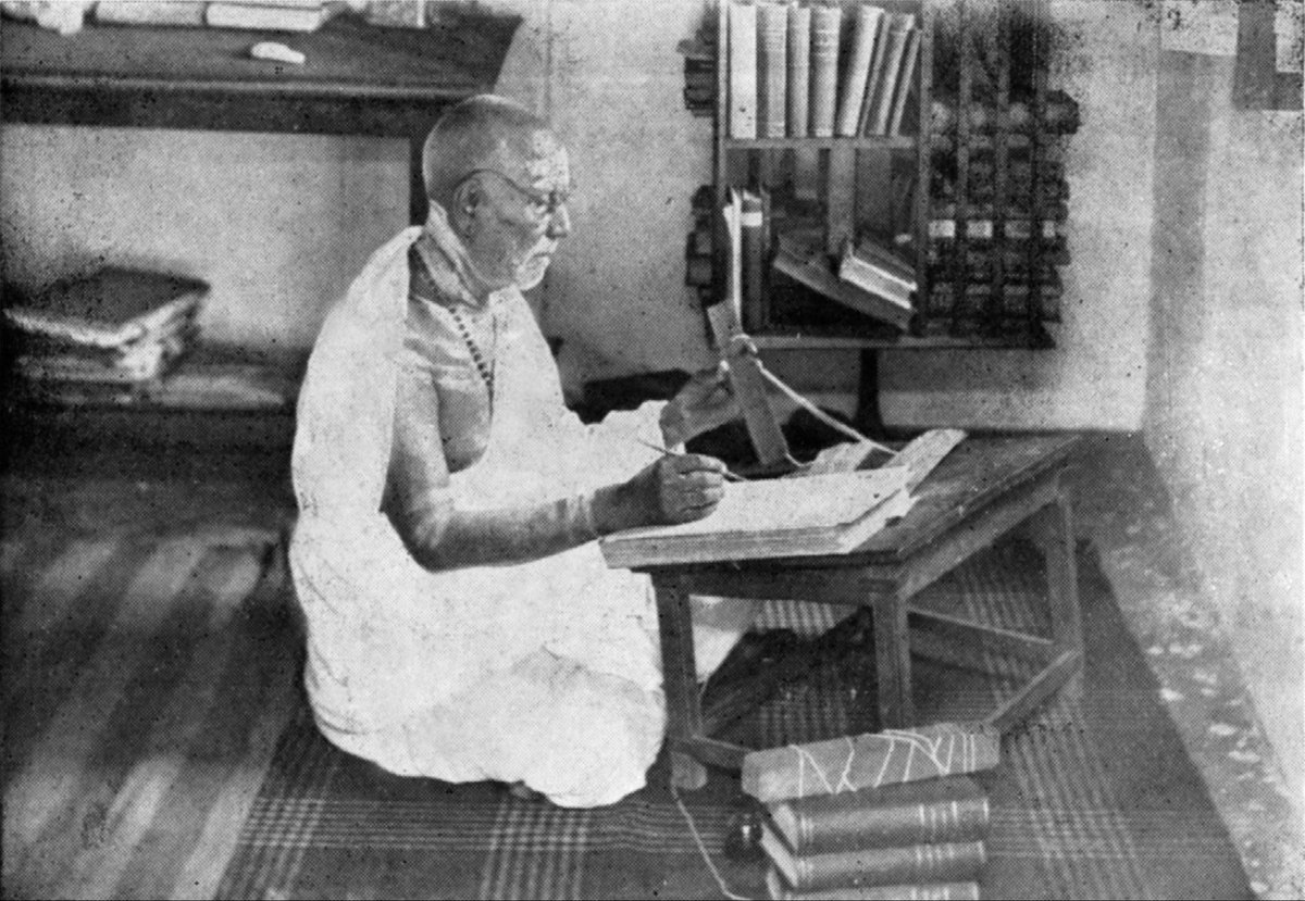 He was trying the publish the Sangam text Kurinji Paatu and has got a number of manuscripts. Kurinji Paatu, composed by Kabilar, has a section which has the names of a number of flowers. There are 99 such names but in all the manuscripts few lines are mistakenly copied. He…