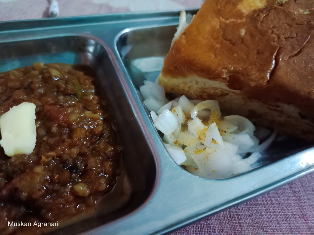 Mereko Pavbhaji Pasand nahi isliye mai usko overrated bolne jaa rahi 

'Pavbhaji Is Overrated' 🍲
Comment box khula hai .. mahayuddha kar skta hai jisko karna hai