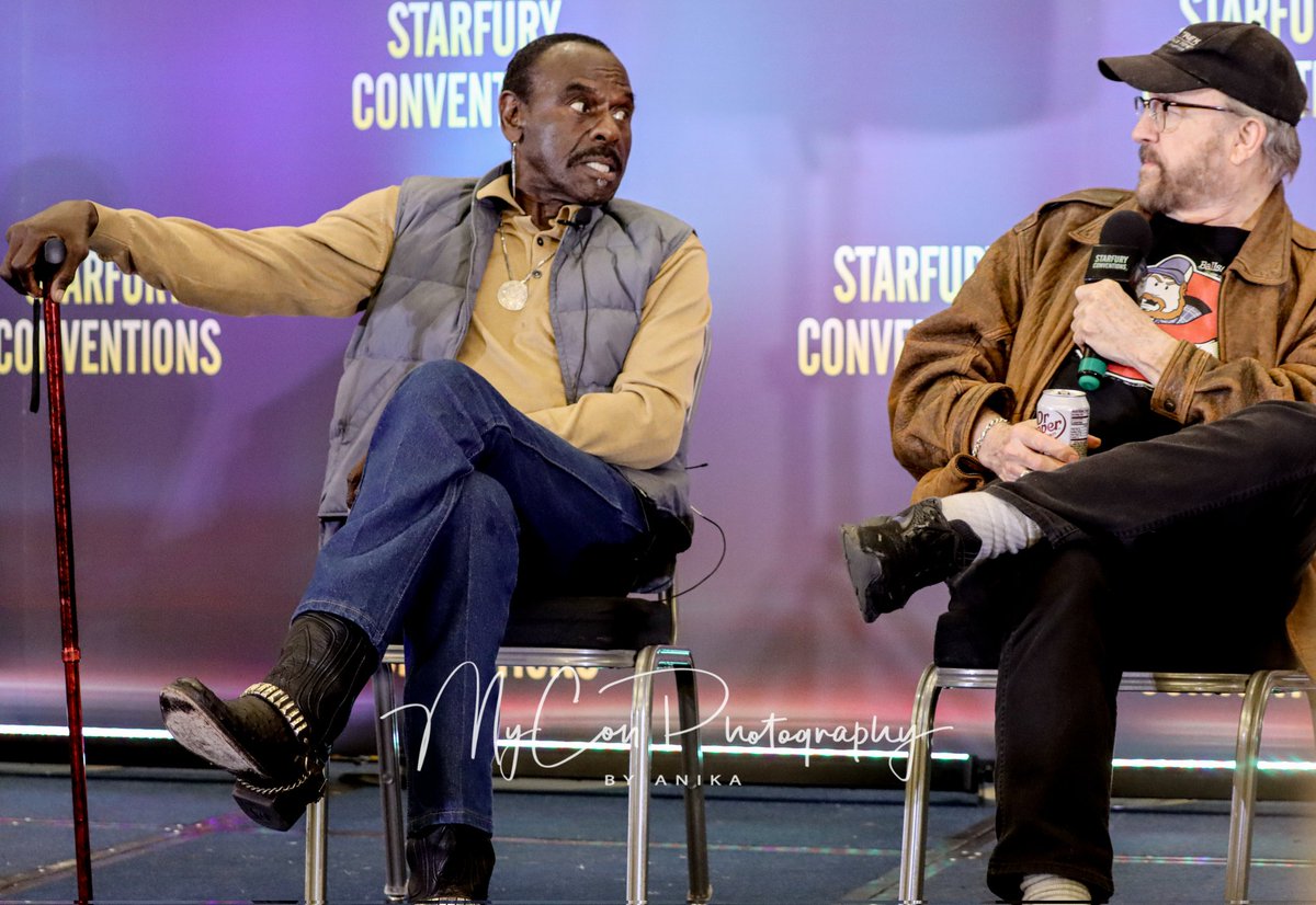 Jim & Steven at #CR8 
Crossroads 8

#stevenwilliams #jimbeaver #idjits #theboys #supernatural #crossroads8 #starfuryevents #SPNFamily