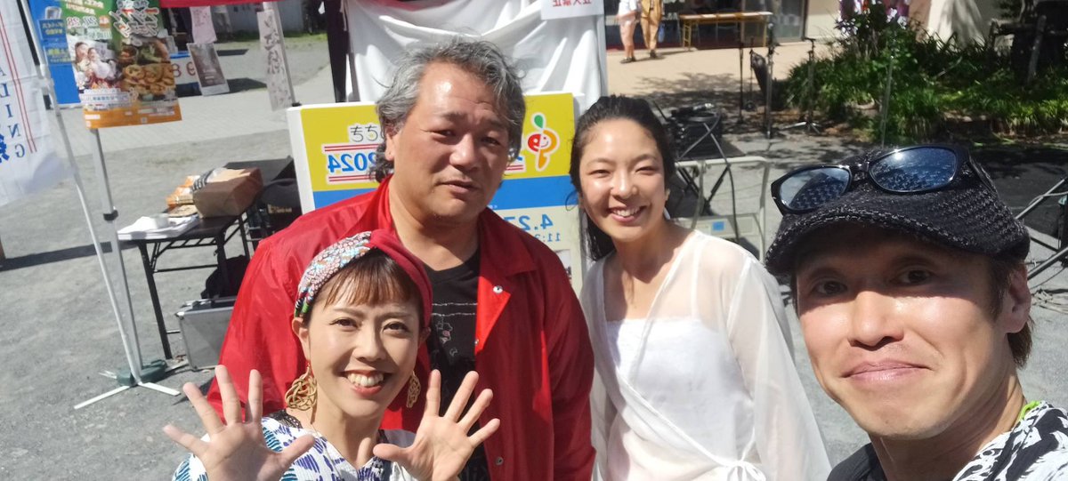 #アジア交流音楽祭
#かわさきアジアンフェスタ
より、リアルレポート～🌈

【東田公園会場】
ハンマーダルシマーだ‼️
いい音色〜✨
商店街の方とMCさんと💕
まだまだ楽しめますよ〜！！