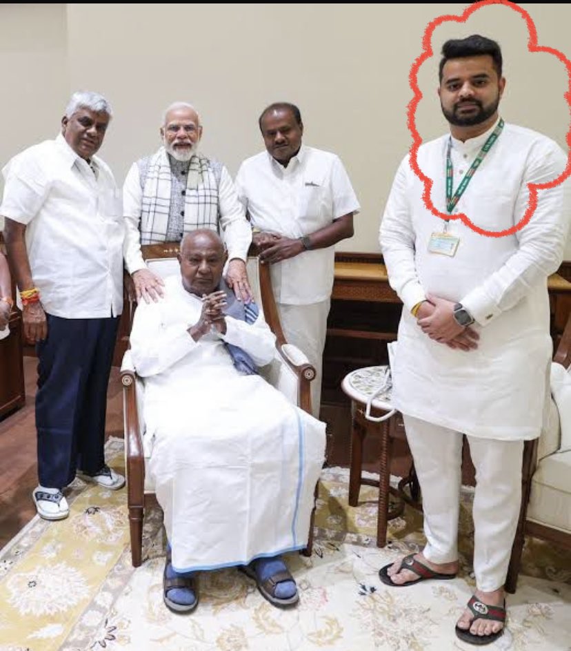 MOST HORRIFIC 🚨 The circled man in the picture is Prajwal Revanna. He is the nephew of H D Kumaraswamy, whose party is BJP’s ally. Thousands of his videos are viral where he could be seen molesting women. He filmed them himself. Reportedly some of the videos are horrific to…