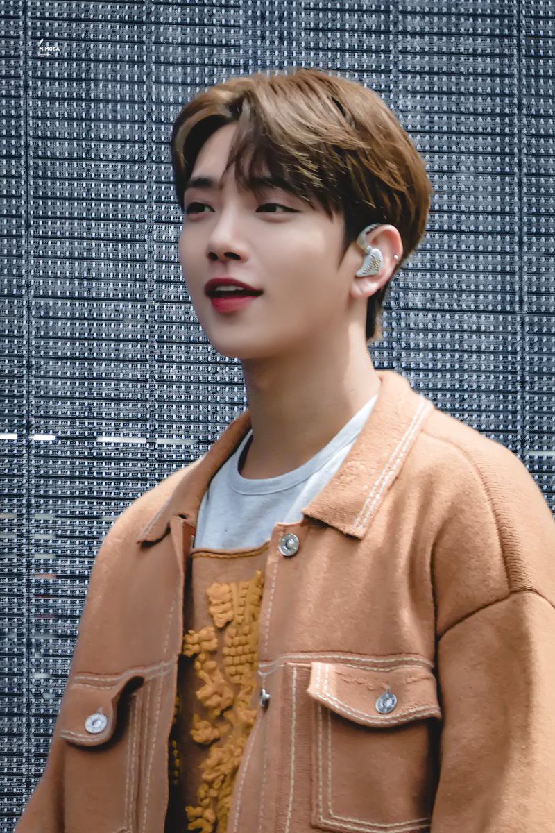 Mimosa_Cardamom's tweet photo. 240428 FOLLOW AGAIN TO 상암 

#JOSHUA #조슈아 #ジョシュア
#SEVENTEEN #세븐틴 https://t.co/TDj9S7Hr6u