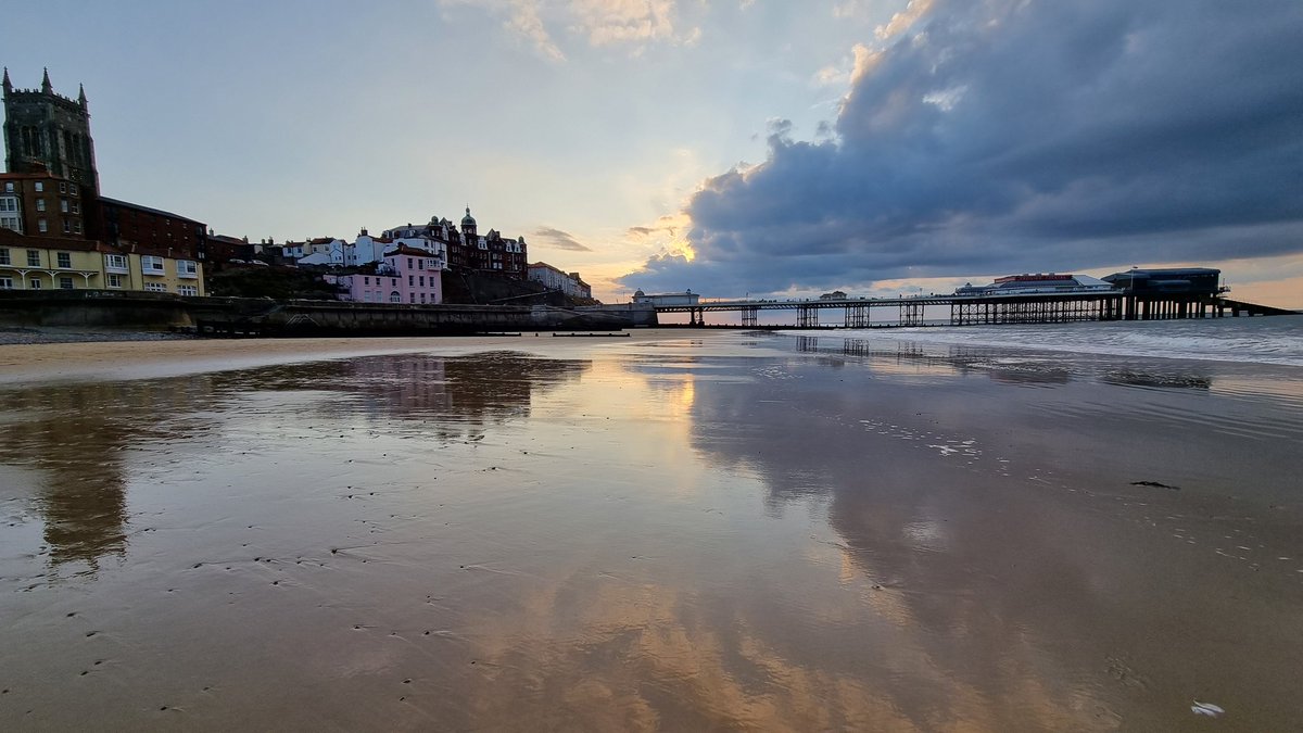 Dream of a beach #run or keen #parkrun tourist then #NorthNorfolk has great routes for you at Overstrand to Cromer, #BlicklingNT and #SheringhamNT book yourself a new running route and stay at #SecretShores or #SecretSands coastal accommodation