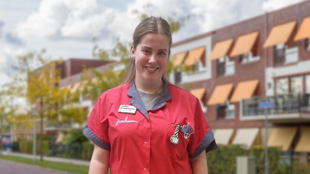 Waarom stagelopen bij IJsselheem zo uitdagend is - Wat zijn jouw gedachten over de toekomst van de zorg? Laat het ons weten en meng je in het gesprek! #zorg #toekomst #interactie zeewolde-actueel.nl/l/306863