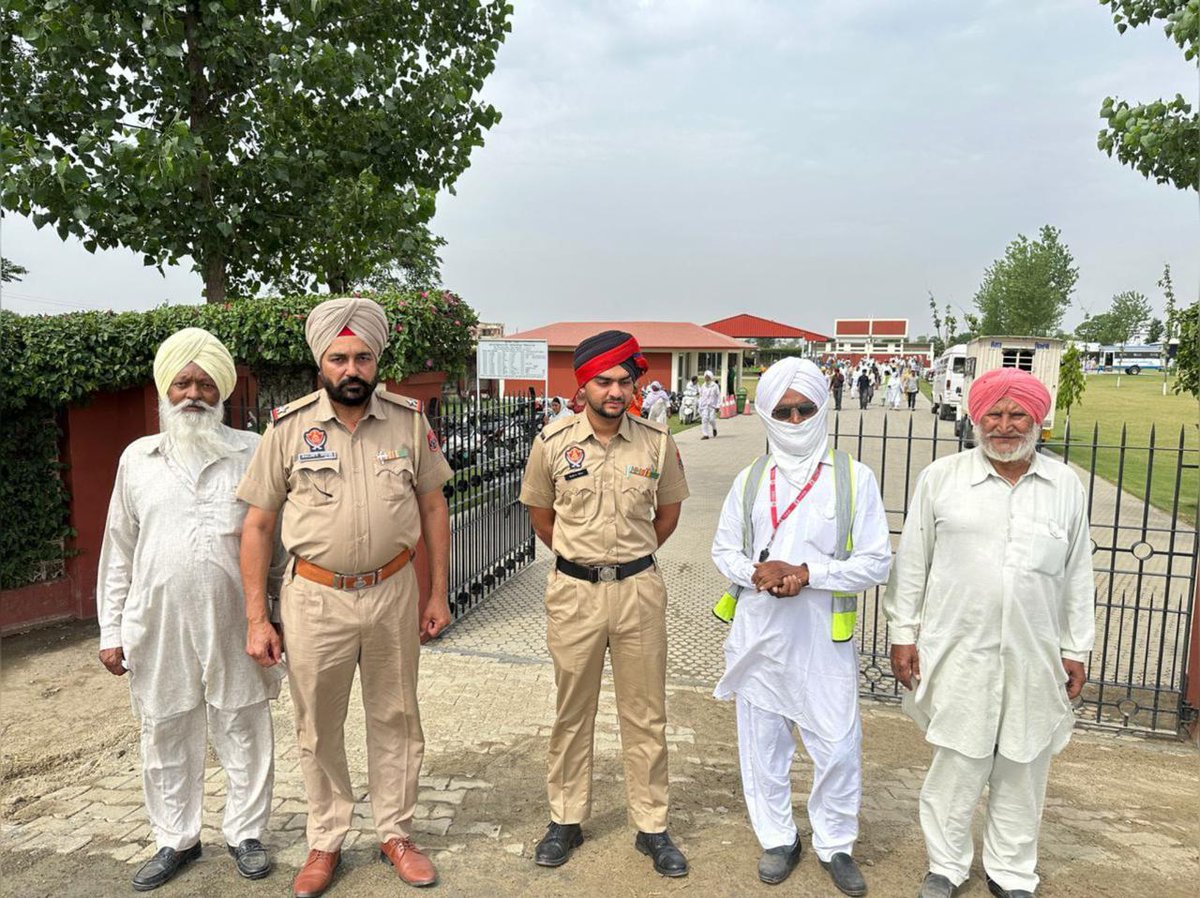 Amritsar Rural Police has made adequate security arrangements at the religious places of the district in view of various religious programs.

#YourSafetyIsOurPriority