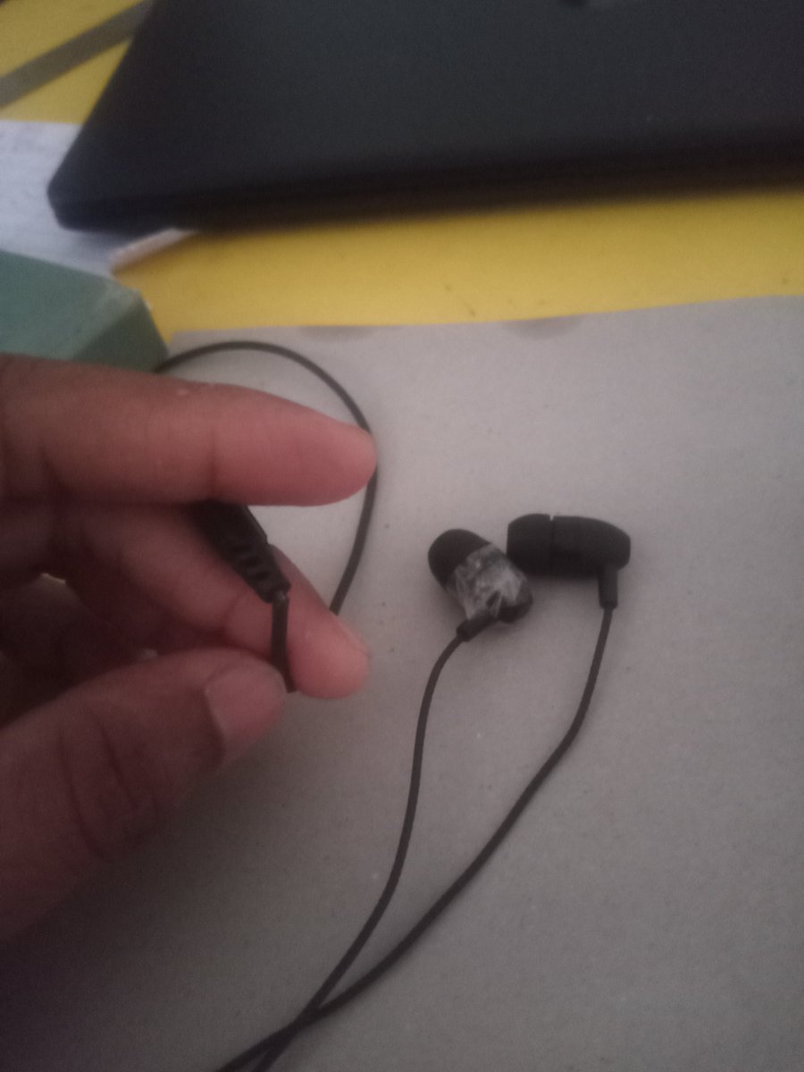 Never bye anything from  #flipkart 

I had perched a earphone from shopsy and they give me damage eyephone.

Not allowing me to return this product 
Please send money 🙏🙏🙏

#flipcard #Amazon #shopsy #DhruvRathee #ModiAgain2024 
#RahulGandhi #Election2024 
#CSKvsSRH 
#SRHvRCB #x