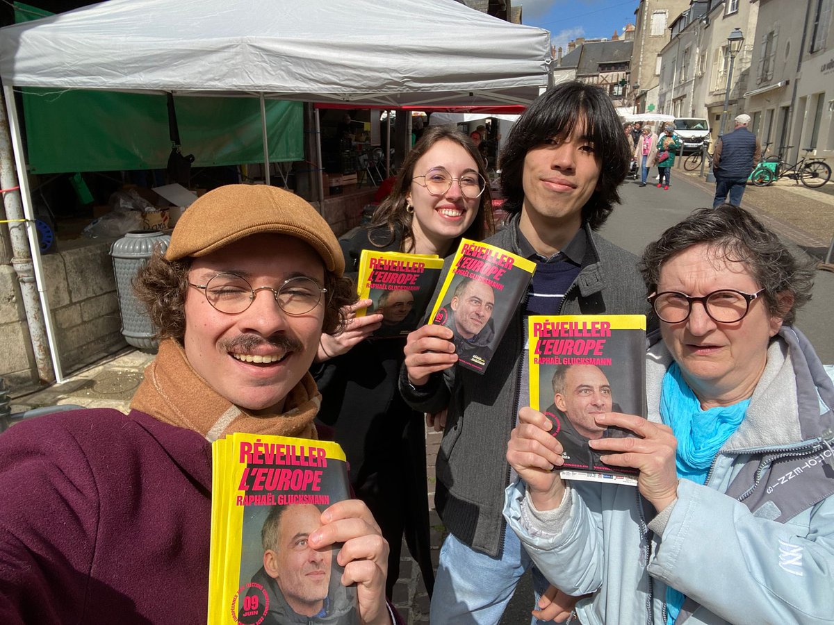 DylanBoutiflat's tweet photo. Avec les camarades @Socialistes45 #Fleury #Orléans #Chécy #Meung #StCyr #Giens pour #ReveillerLEurope inscrivez vous sur les listes électorales jusqu’au vendredi 3 mai en mairie ou https://t.co/iewZgep0It avec @rglucks1 et mes colistiers @TemGirard @fred_orain on compte sur vous! https://t.co/sbIgIEWRy6