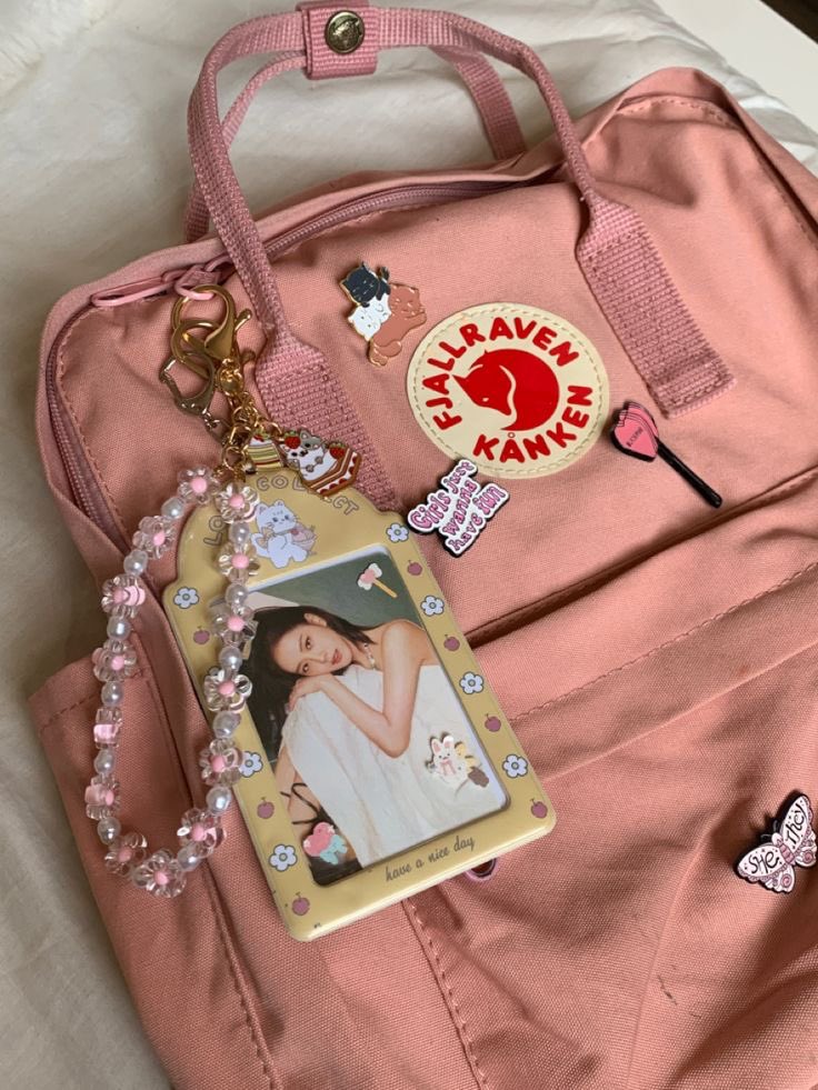 pinky backpack 

— a thread ☁︎｡⋆｡