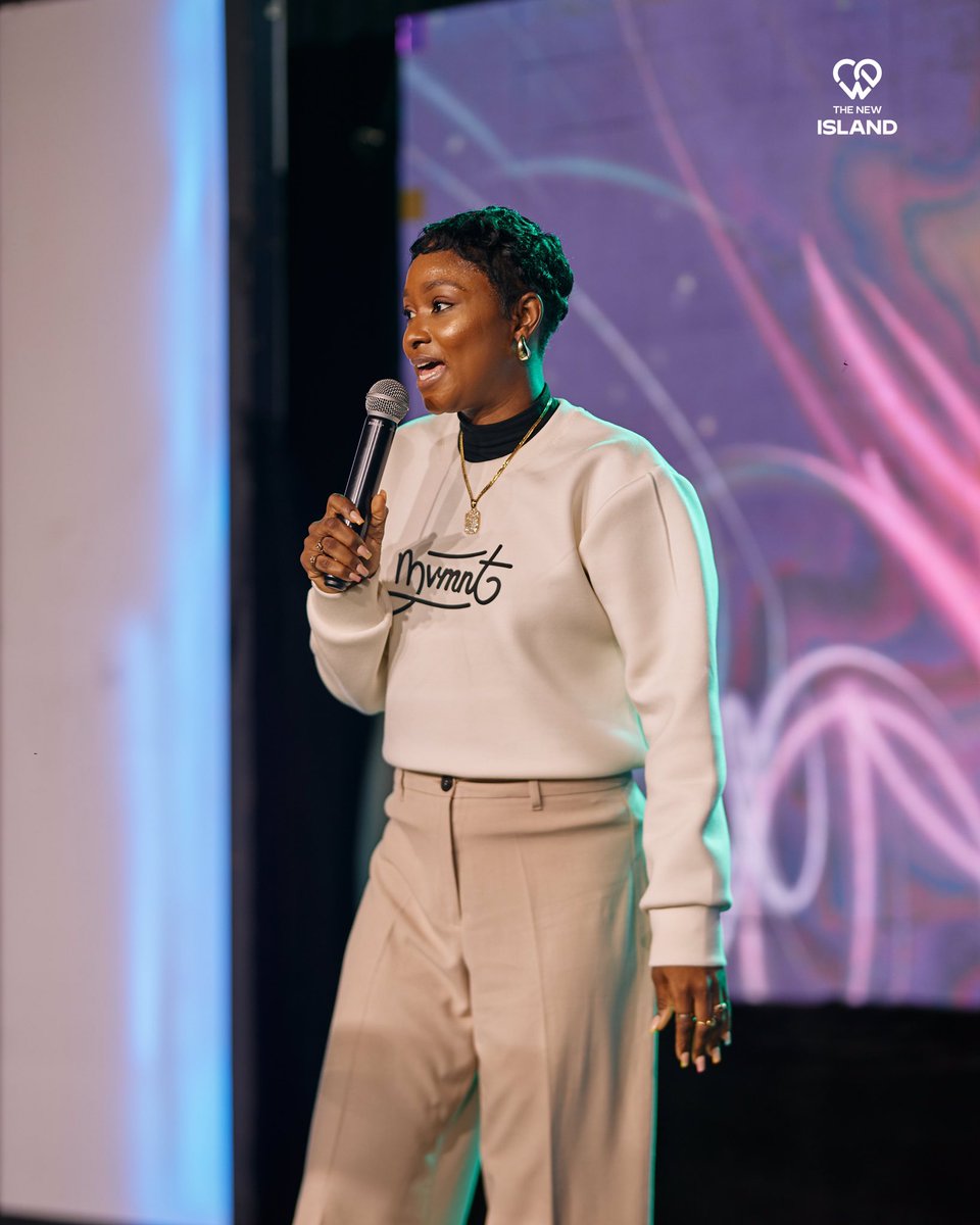 TheNew_Island's tweet photo. On confessions:
1. Speak what God has told you, whether you see it physically or not.
2. Create your world with your words.
3. Don't stop speaking it and confessing.
- @jummisallz
#honourcode #wearethenew #WeAreTheNewIsland #iLoveThisChurch https://t.co/hAdyvo2mrL