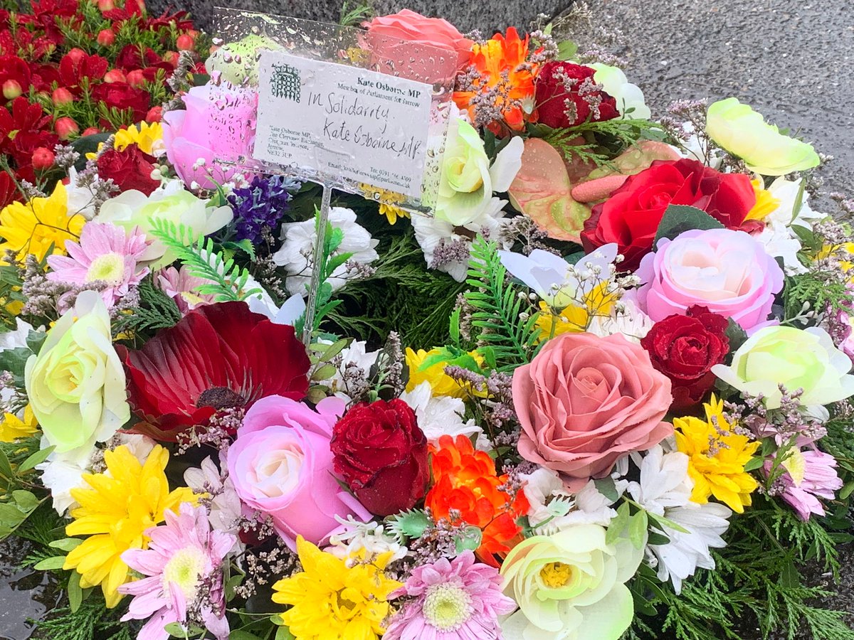 A wreath has been laid by my office at Gateshead International Workers Memorial Day service in Saltwell Park today. Workplace deaths are preventable deaths. Trade unions fight for a future where no worker must risk their health or life while doing their job. #JoinAUnion