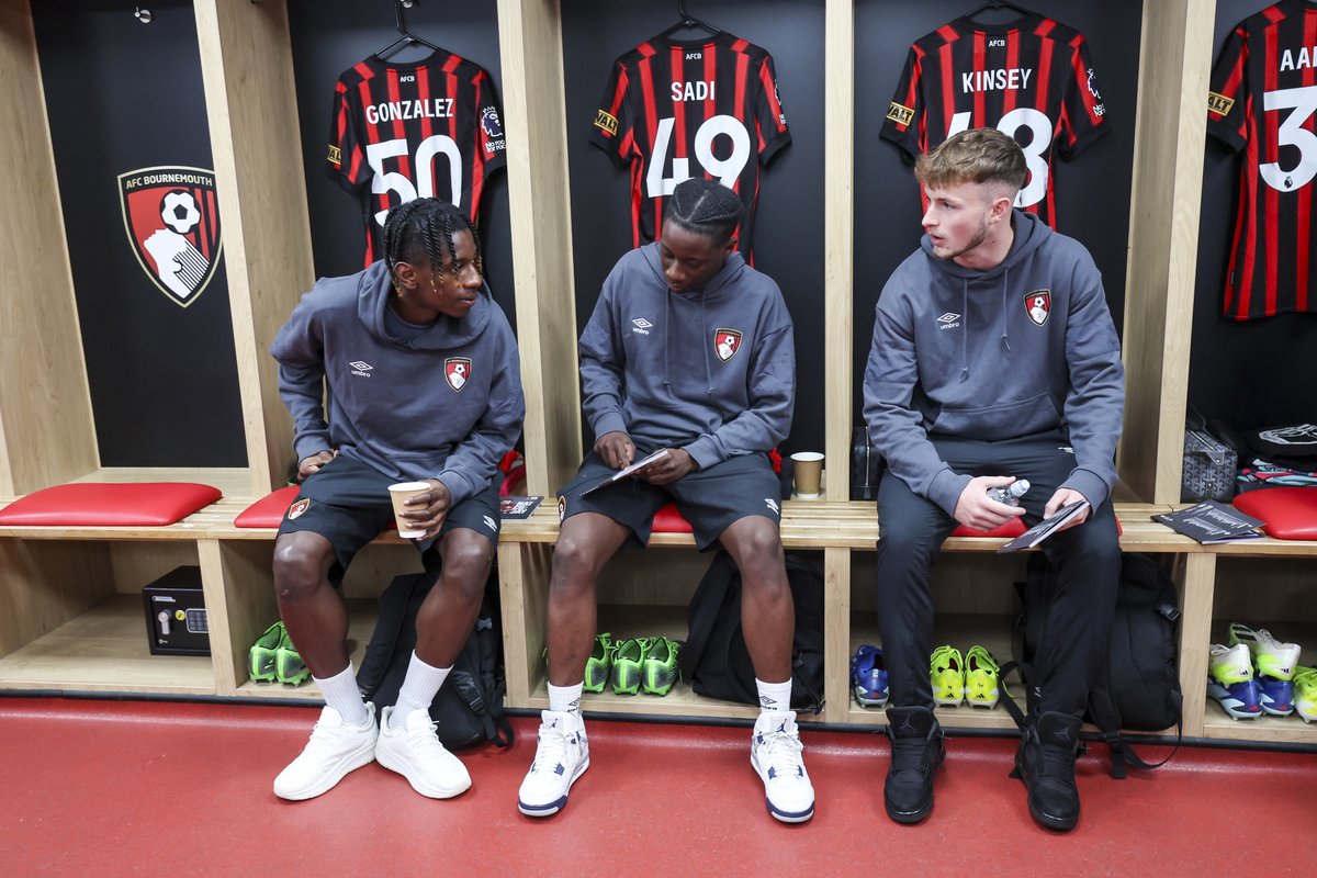 Things you love to see 😍

Three of our own on the first-team bench 🙌