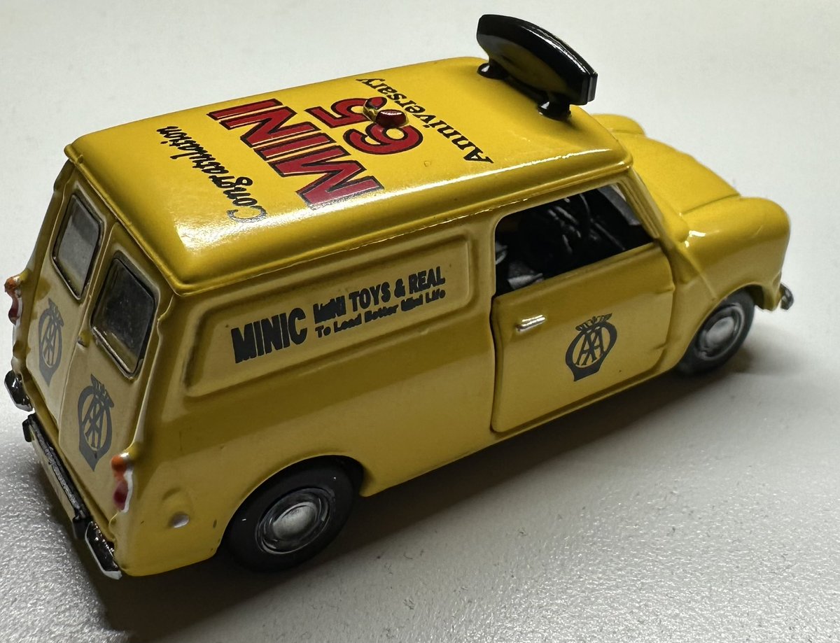 Only three units were made, not for sale
#minivan
#minicooper
#ミニクーパー