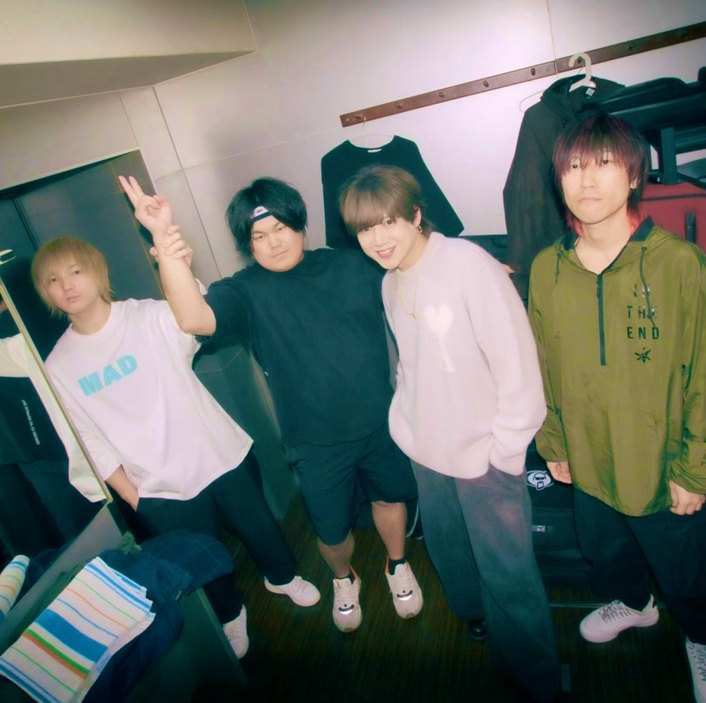 🆕お知らせ🆕 🔥ツアー直前生配信決定🔥 5月1日21:00〜 メンバーでの