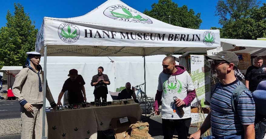 Einsatz für #Hanf auf dem Umweltfestival am Brandenburger Tor