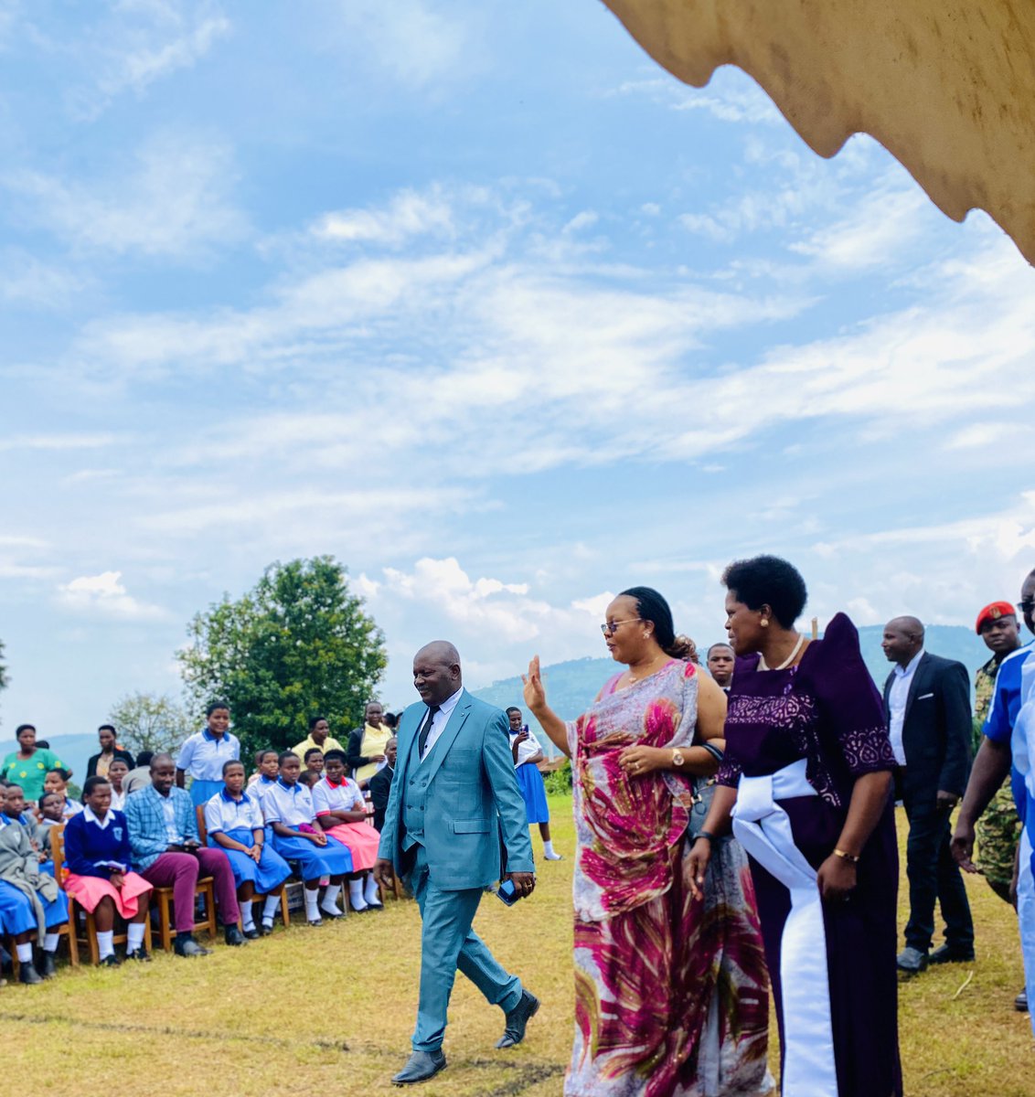 Happening now: State min for defense & veteran affairs Sarah Mateke has arrived to preside over the 50 years jubilee celebrations of Bishop Kivengere girl’s school muyebe thanks giving and fundraising. She is accompanied by the Woman MP Kabale district Catherine Ndamira.