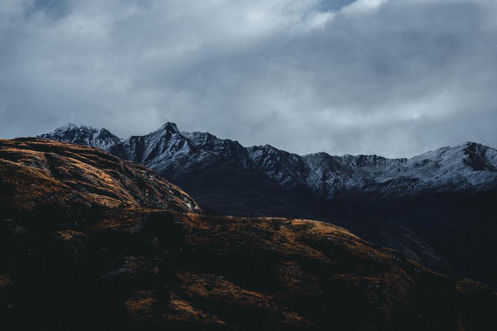 Enjoy #OurEarthPorn!
(Steal This Hashtag for your own and join the community of Nature Addicts! )

Snowy mountains Wanaka New Zealand [5071x3801] [OC] 
Photo Credit: SouthernSkiesPhotos 
.