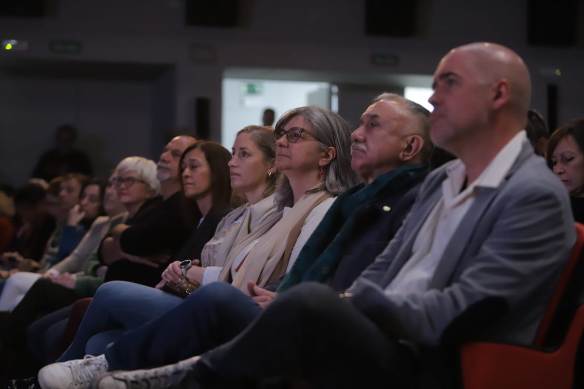 @jesusmarana: 'No es una cuestión de siglas ni de partidos ni de líneas editoriales. Es una cuestión democrática que nos incumbe a todas y a todos.' 'Pase lo que pase mañana con la decisión que tome el presidente Sánchez, es hora al menos de asumir los daños a la convivencia y…