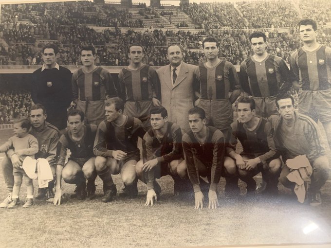 Amb B de Barça tweet media