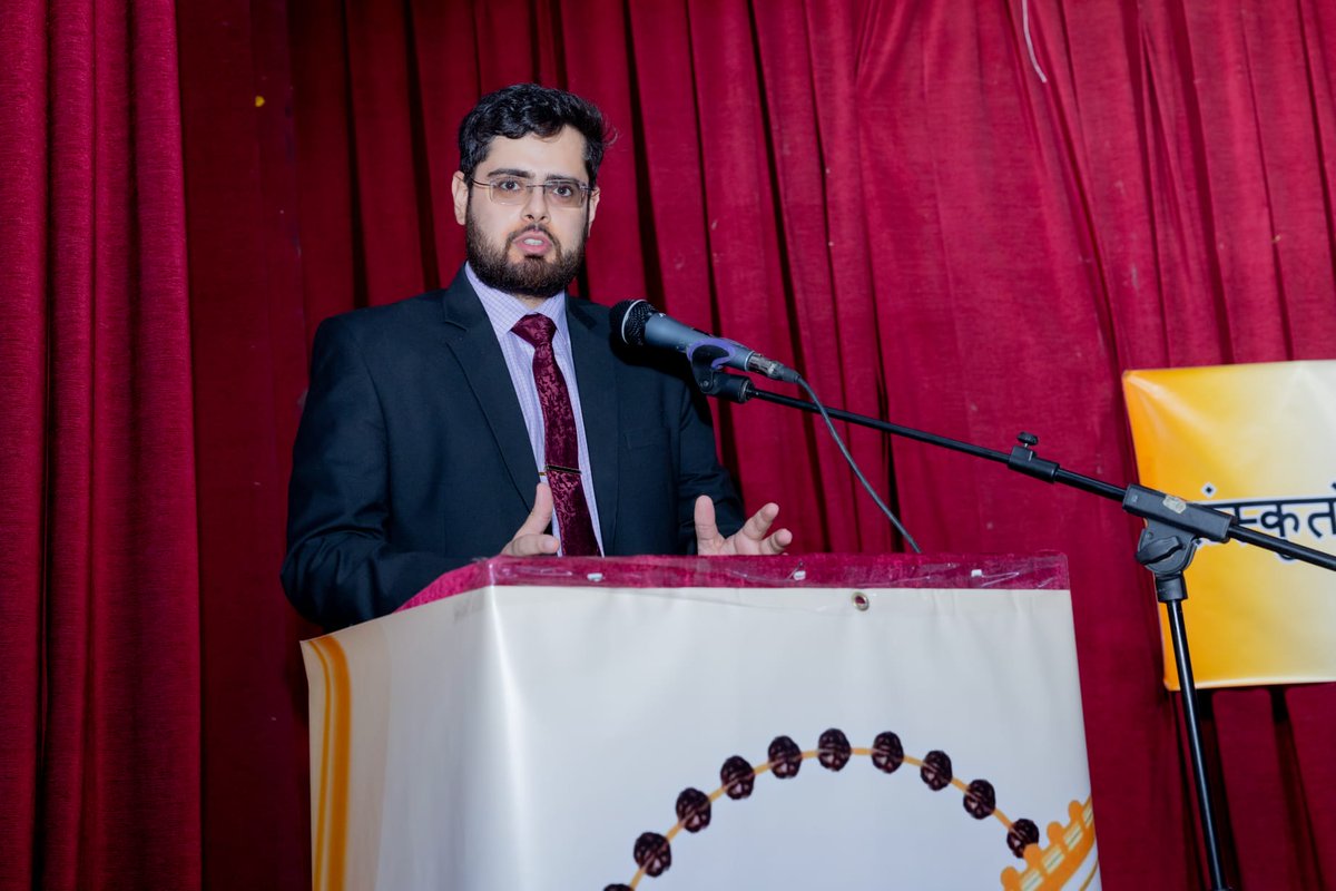 indembkwt's tweet photo. Glimpses of 'Sanskritotsav 2024' organized by Sanskritam Bharati, Kuwait which showcased Sanskrit drama and poetry by talented students and diaspora. Shri Nikhil Kumar, SS (Culture) graced the event as Chief Guest. https://t.co/YLhBTnrBMU